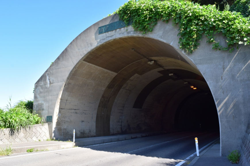 護岸工事、ダム工事、トンネル工事